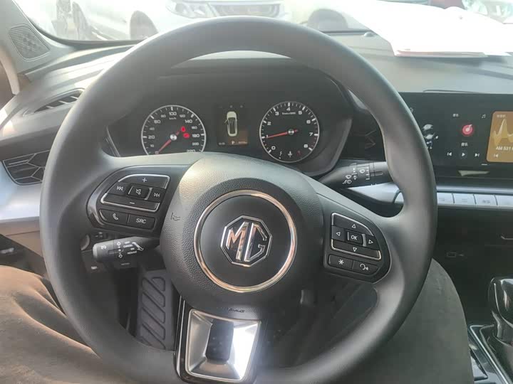 Фото 11 - MG Motor 5