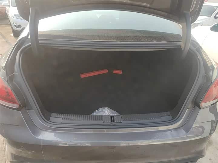 Фото 19 - MG Motor 5