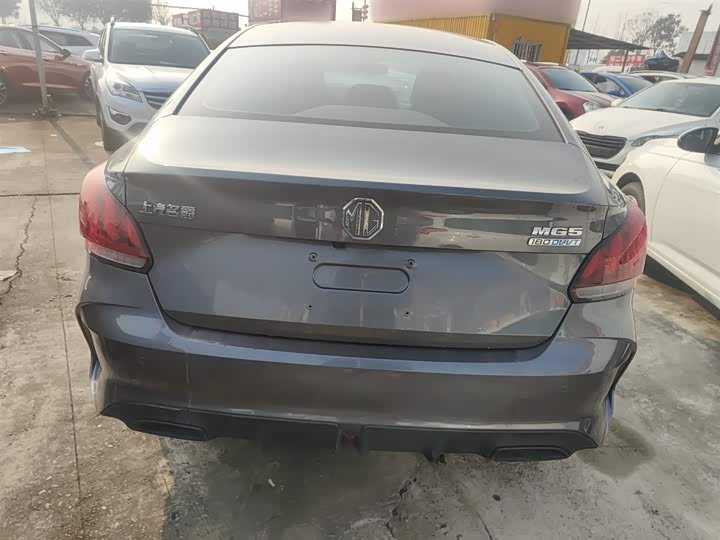 Фото 6 - MG Motor 5