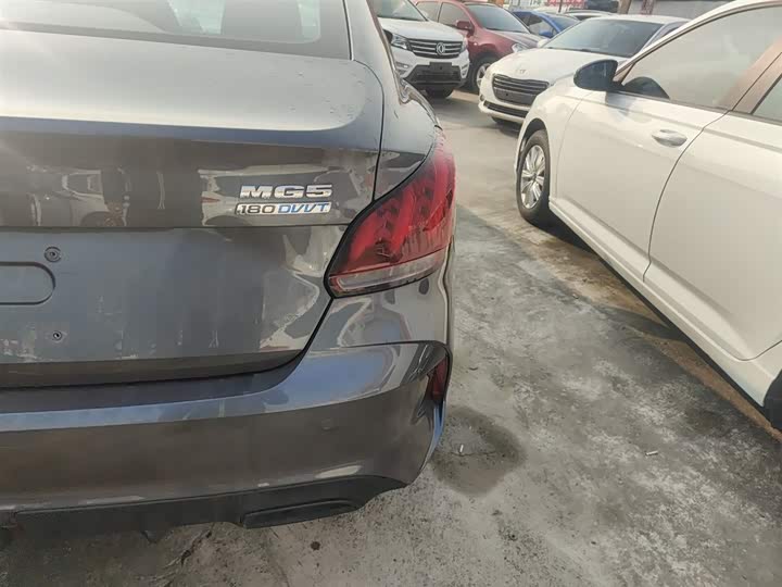 Фото 8 - MG Motor 5