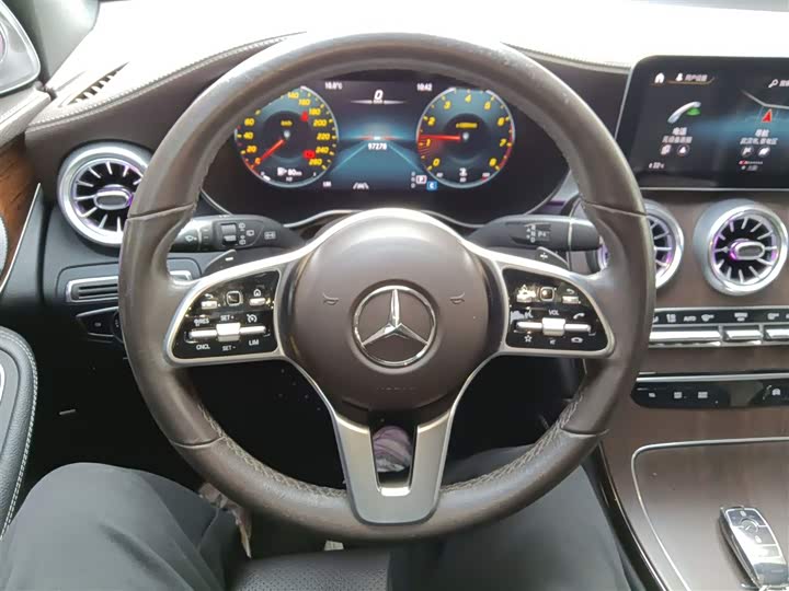 Фото 11 - Mercedes-Benz GLC-Class