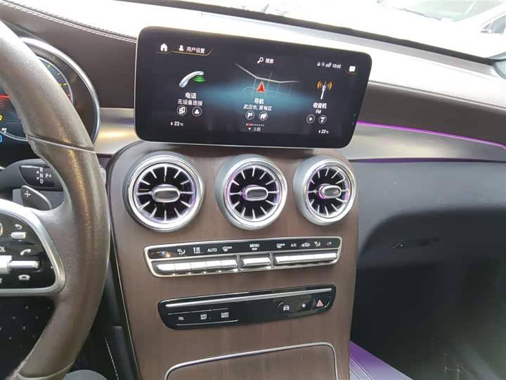 Фото 13 - Mercedes-Benz GLC-Class