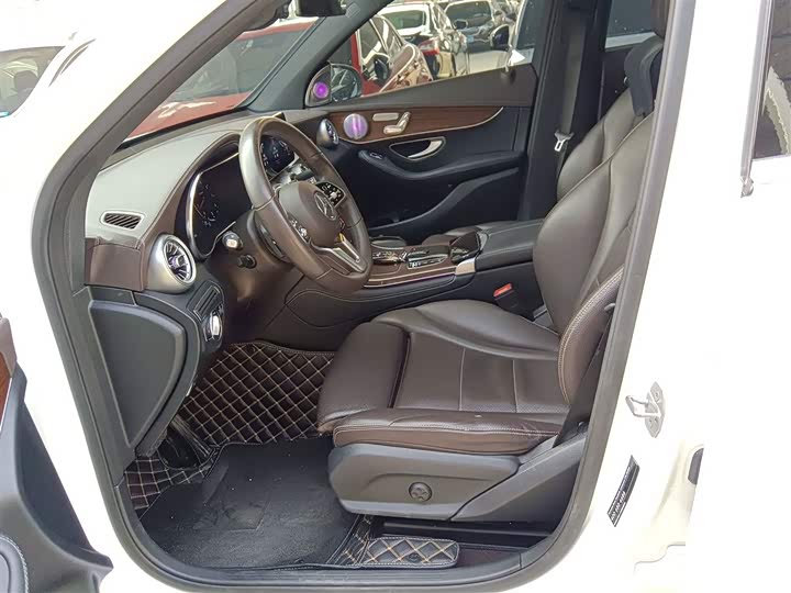 Фото 15 - Mercedes-Benz GLC-Class