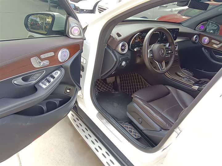 Фото 16 - Mercedes-Benz GLC-Class