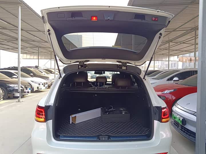 Фото 19 - Mercedes-Benz GLC-Class