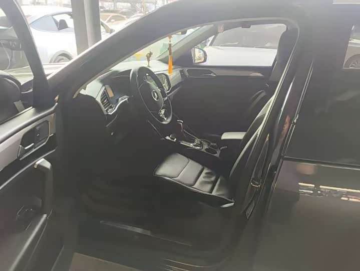 Фото 5 - Volkswagen Tayron