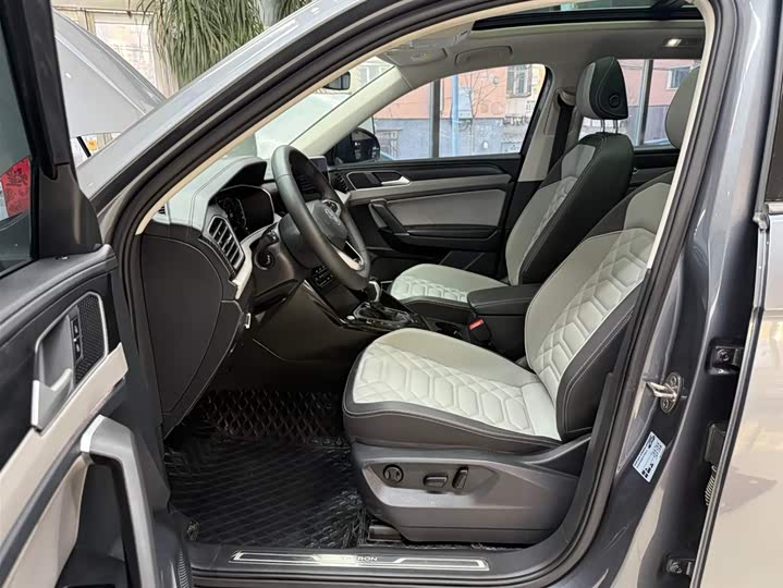 Фото 16 - Volkswagen Tayron