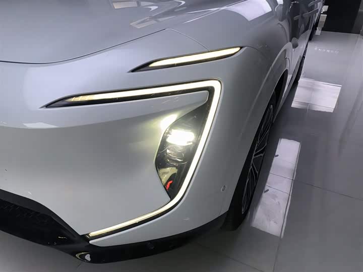 Фото 24 - Avatr 07