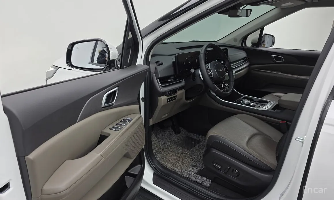 Фото 10 - Kia Carnival