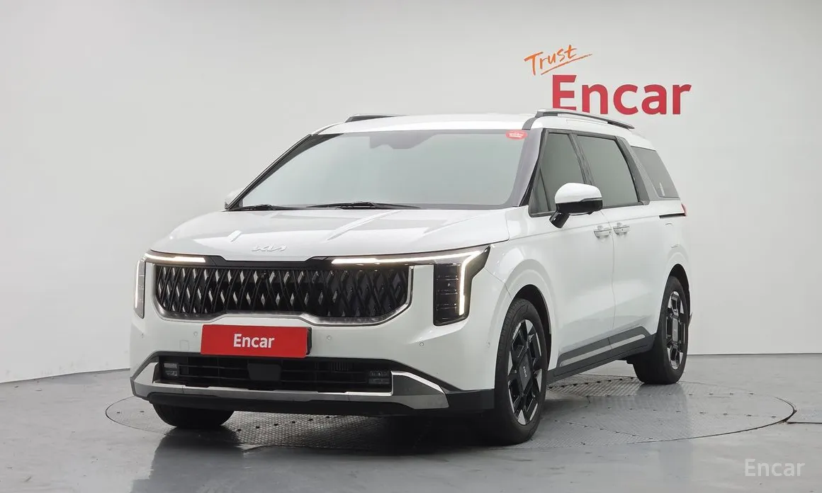 Фото 3 - Kia Carnival