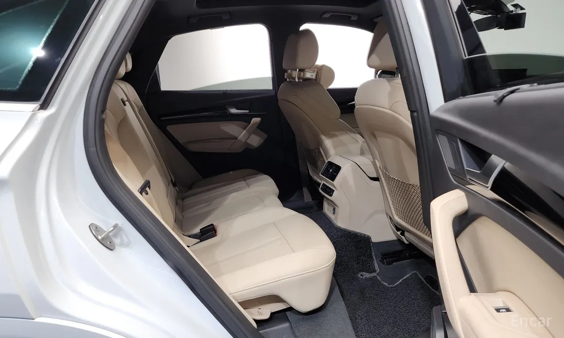 Фото 12 - Audi Q5