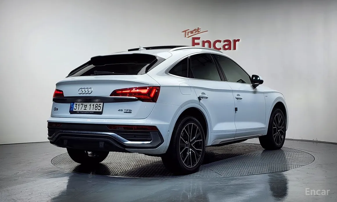 Фото 2 - Audi Q5