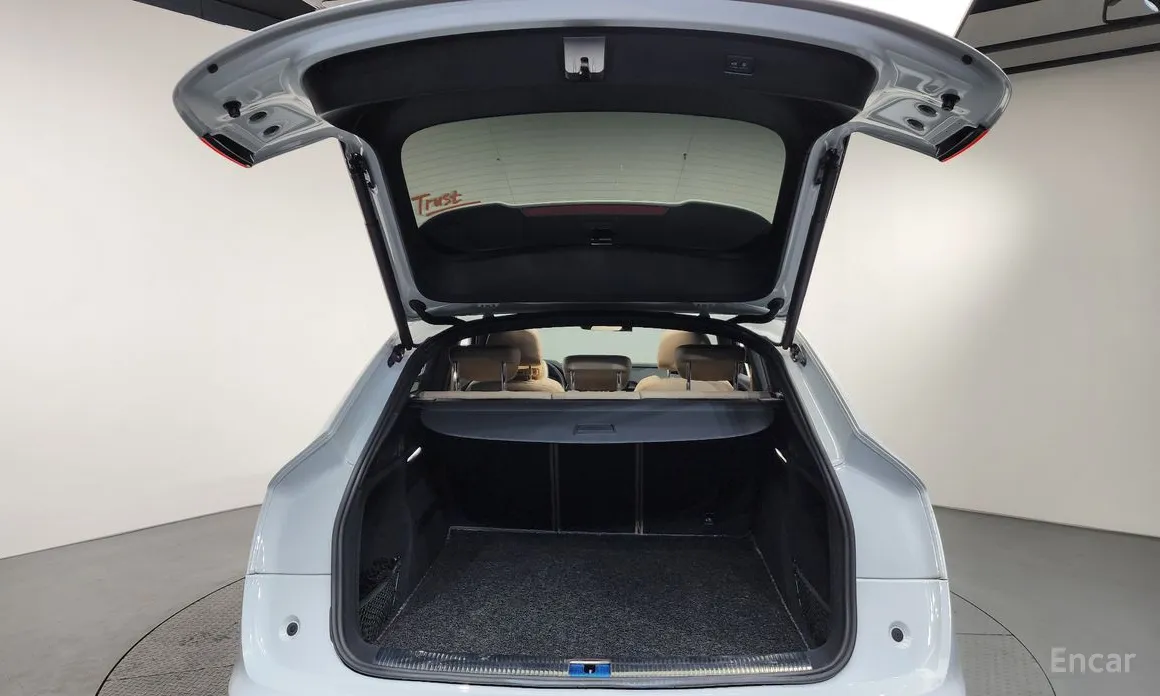 Фото 20 - Audi Q5