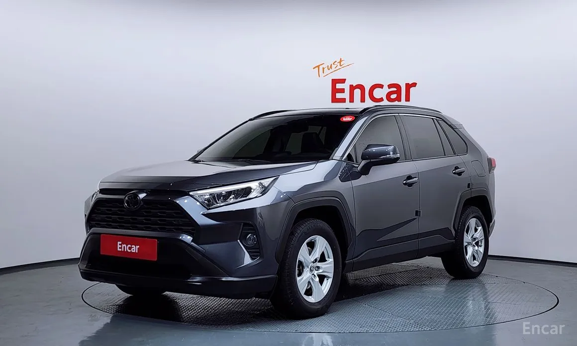 Фото 1 - Toyota RAV4