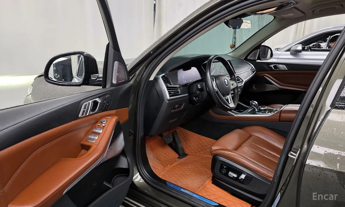 Фото 10 - BMW X7