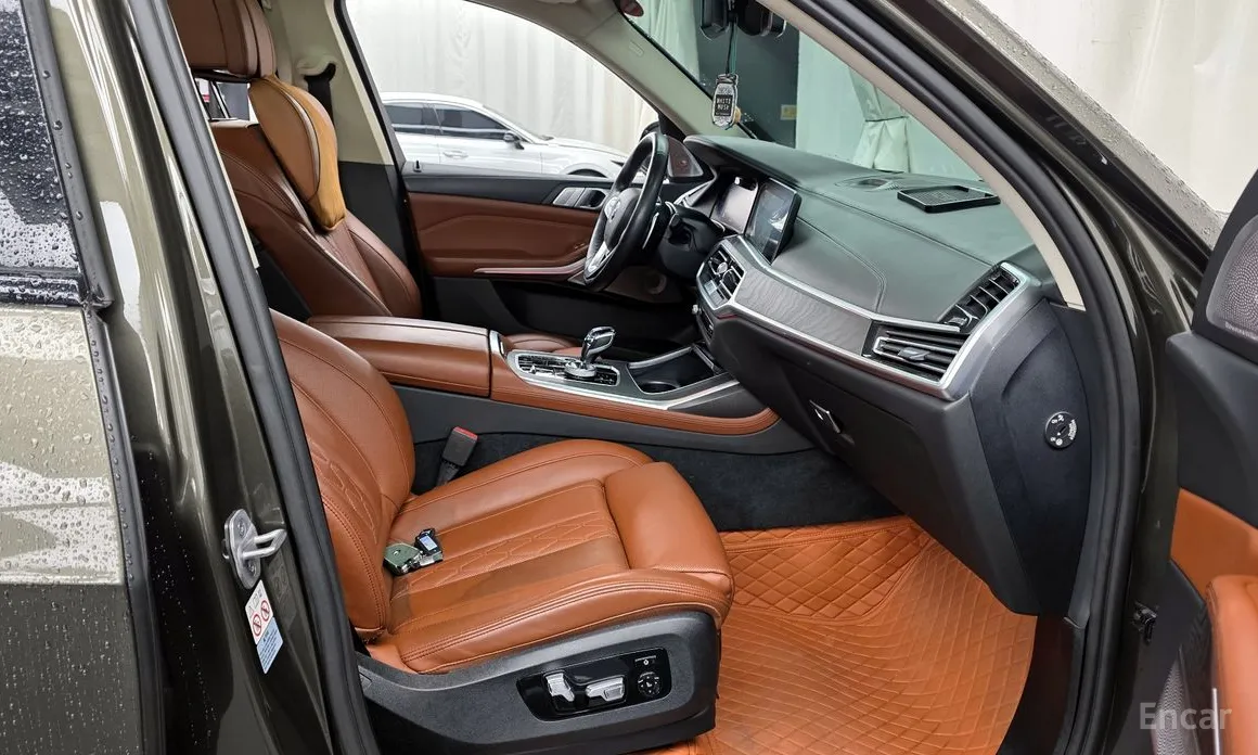 Фото 11 - BMW X7