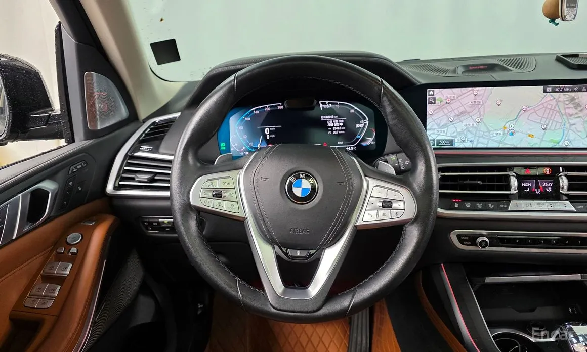 Фото 13 - BMW X7