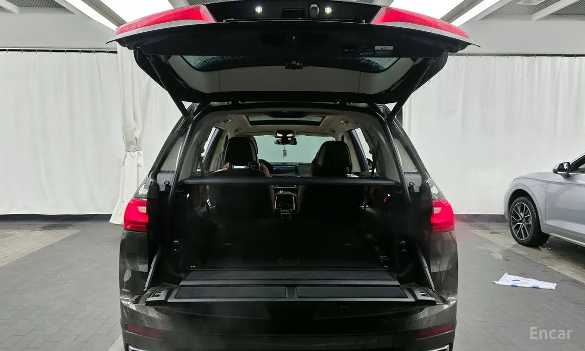 Фото 20 - BMW X7