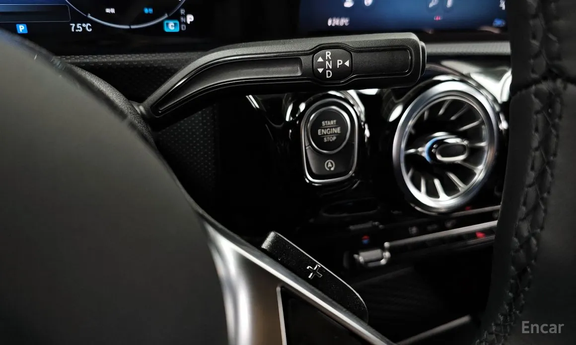 Фото 9 - Mercedes-Benz A-Class