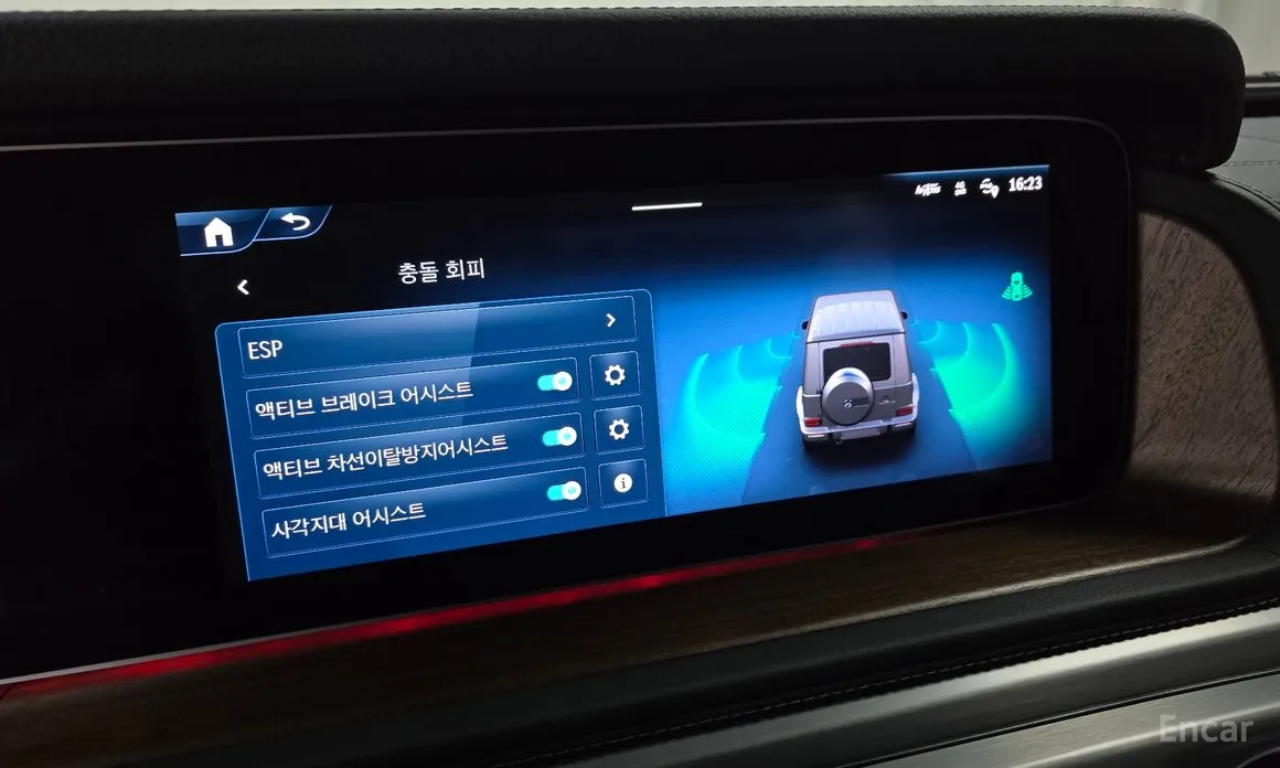 Фото 16 - Mercedes-Benz G-Class