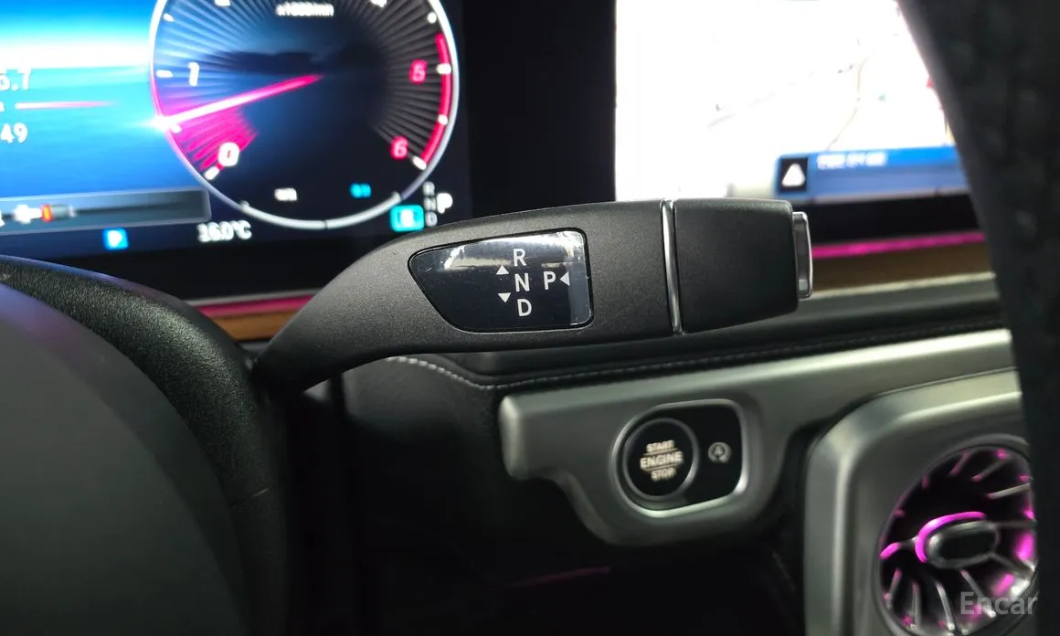 Фото 9 - Mercedes-Benz G-Class