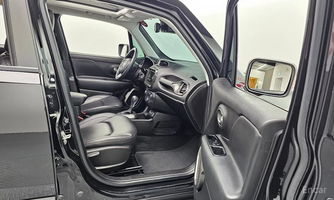 Фото 10 - Jeep Renegade