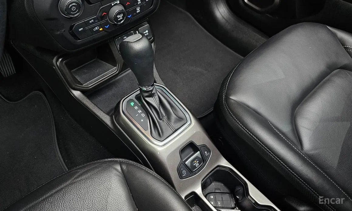 Фото 9 - Jeep Renegade