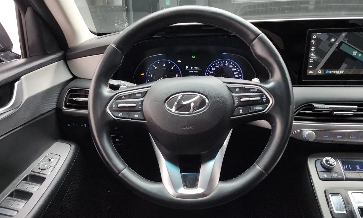 Photo 13 - Hyundai Palisade