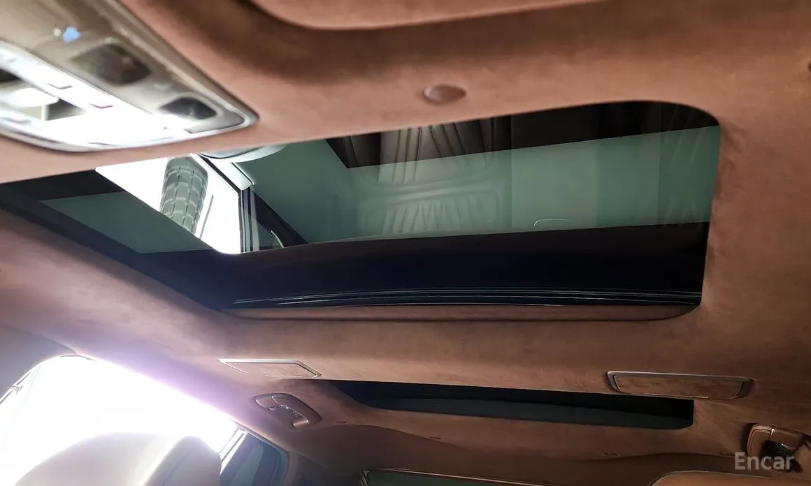 Фото 18 - Genesis G90