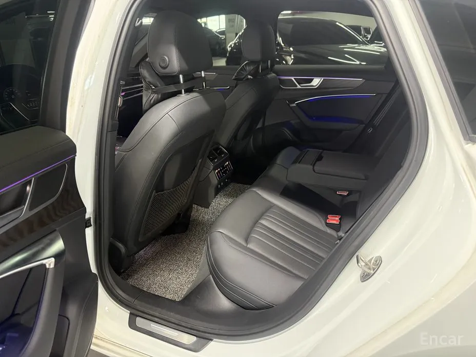 Фото 10 - Audi A6