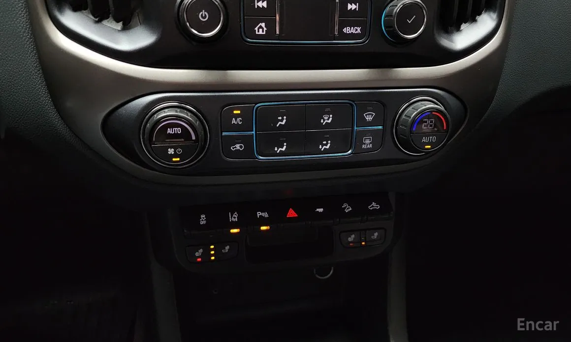 Фото 16 - Chevrolet Colorado