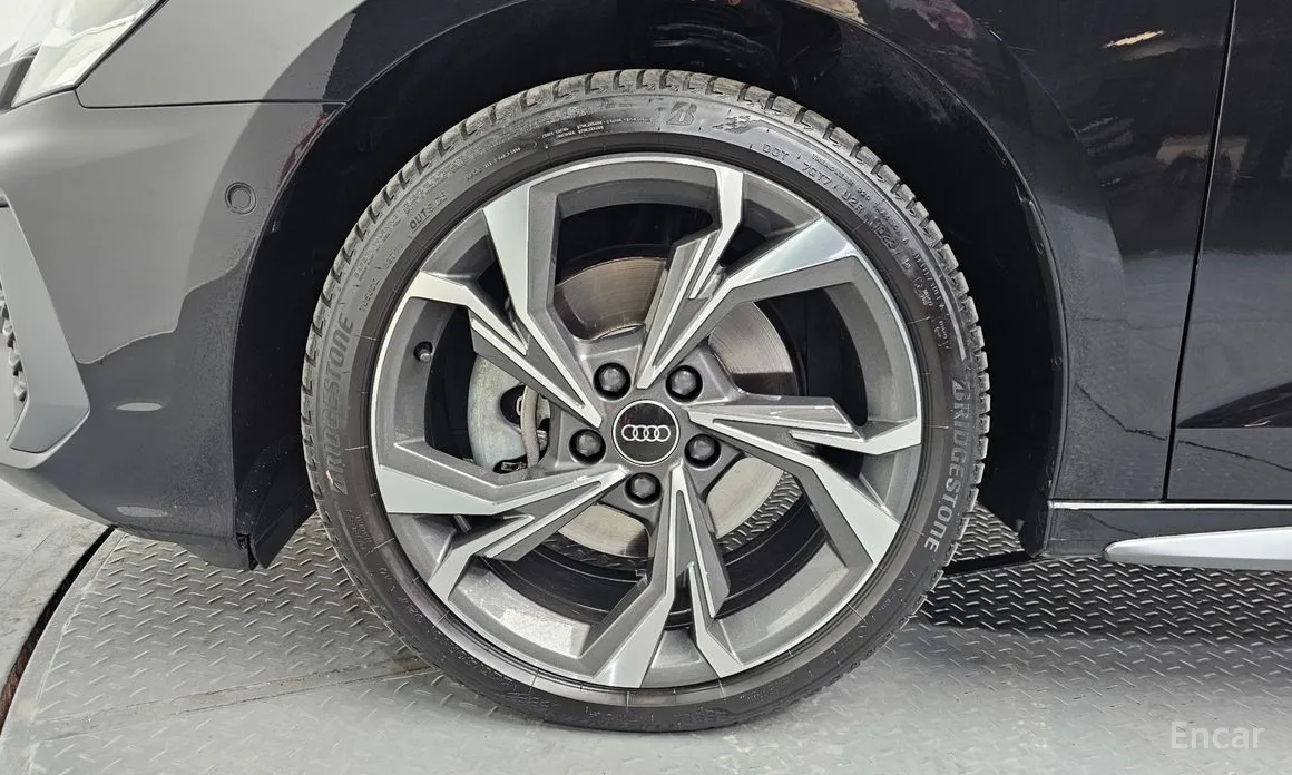 Фото 5 - Audi A3