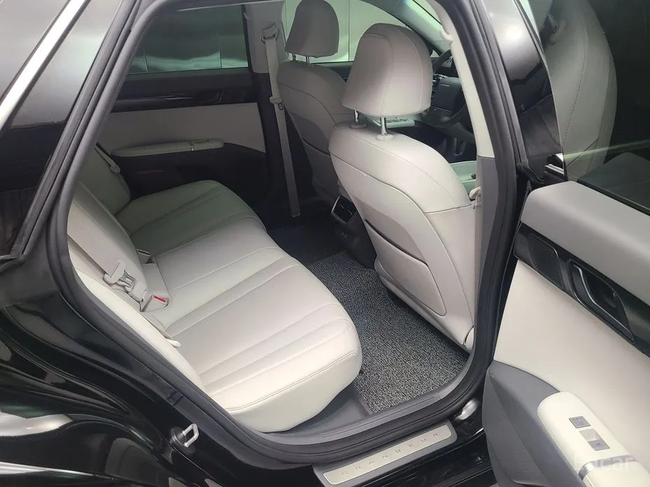 Фото 15 - Hyundai Grandeur