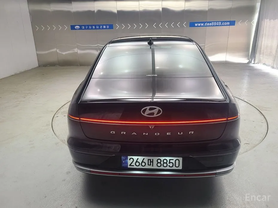 Фото 4 - Hyundai Grandeur