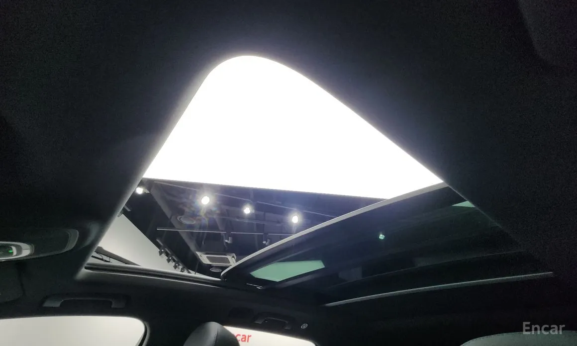 Фото 18 - Audi Q7