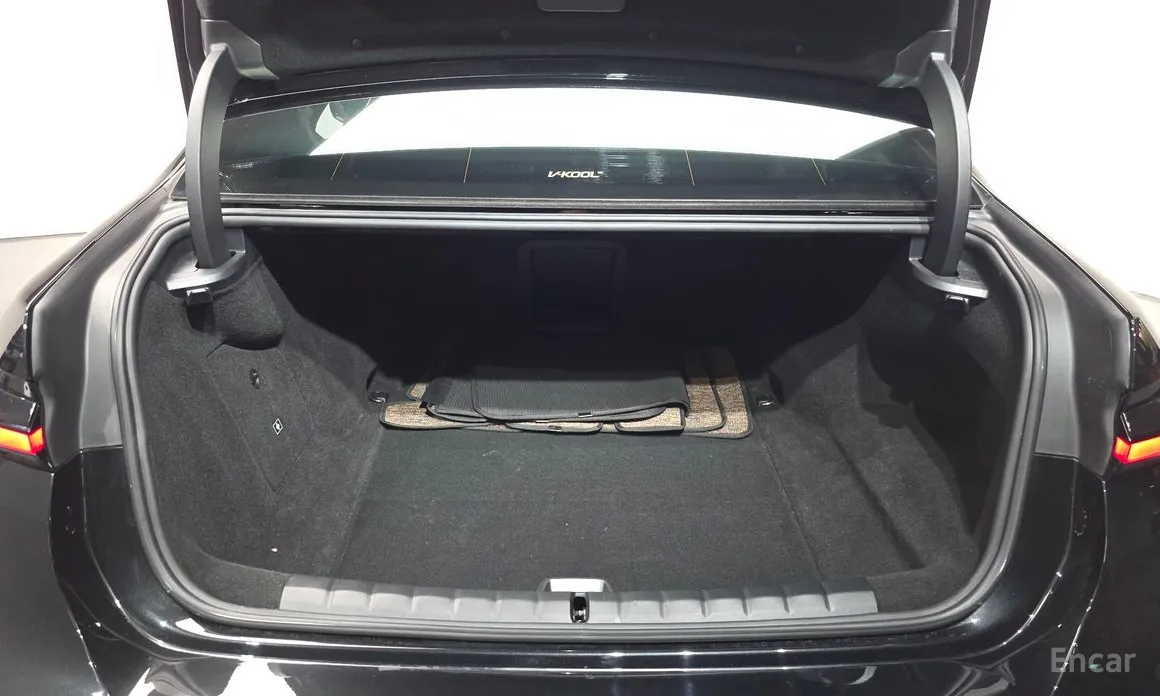 Фото 20 - BMW i7