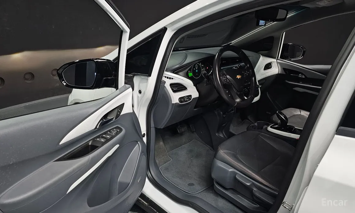 Фото 11 - Chevrolet Bolt EV