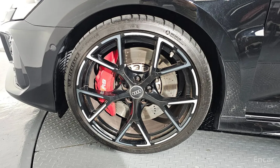 Фото 5 - Audi RS 3