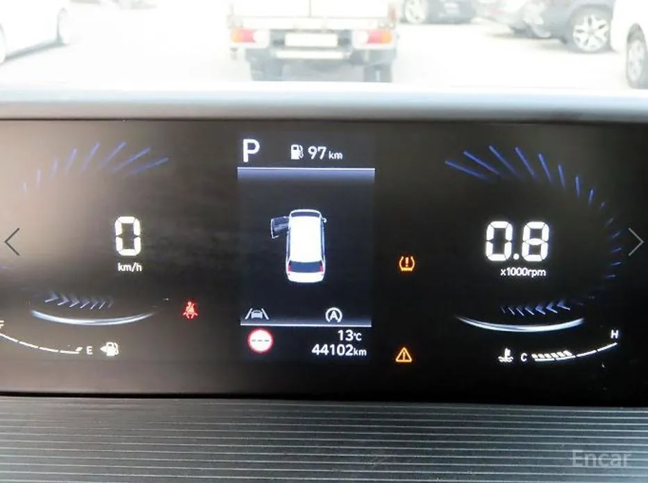 Фото 10 - Hyundai Staria