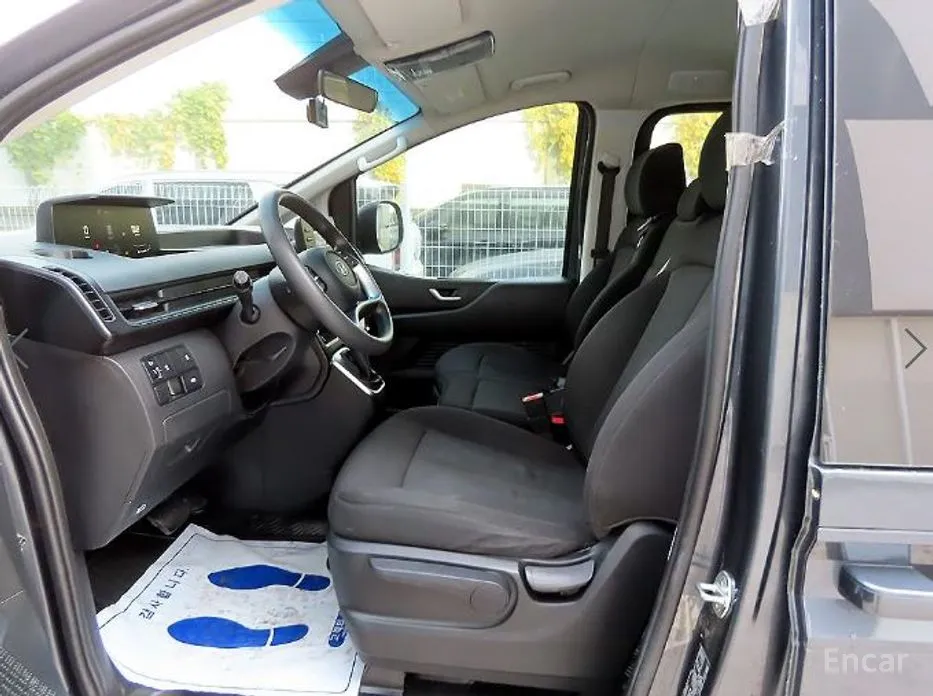 Фото 5 - Hyundai Staria