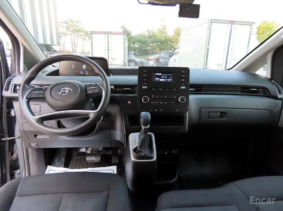 Фото 8 - Hyundai Staria