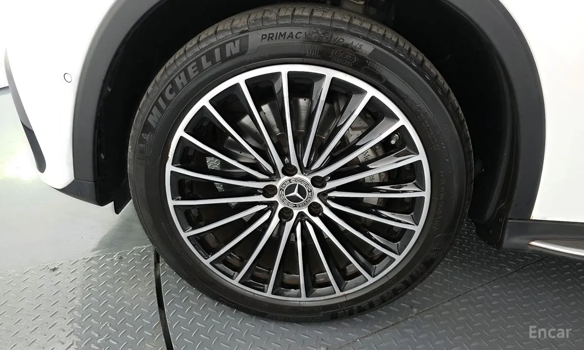 Фото 5 - Mercedes-Benz GLC-Class