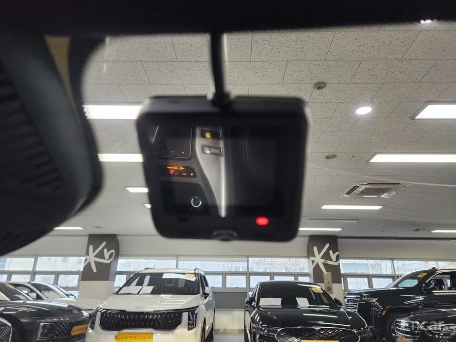 Фото 17 - Mercedes-Benz AMG GT