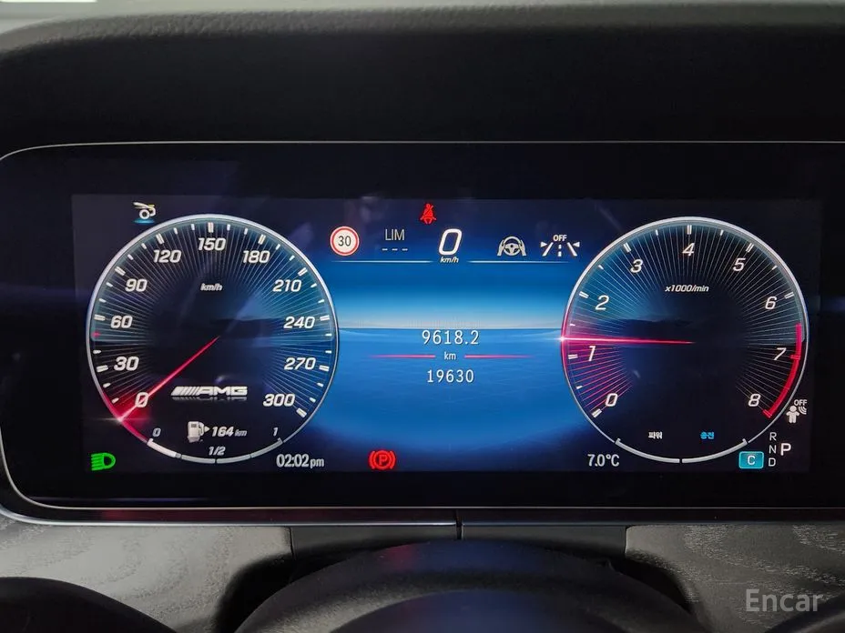 Фото 8 - Mercedes-Benz AMG GT