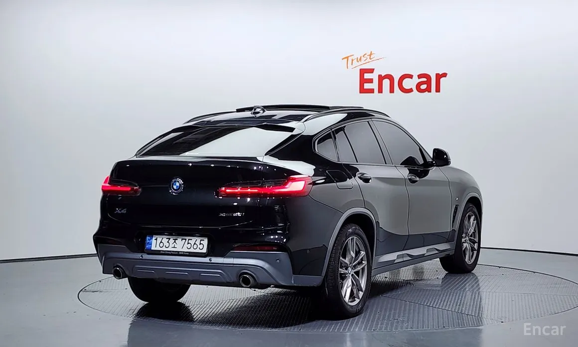 Фото 2 - BMW X4