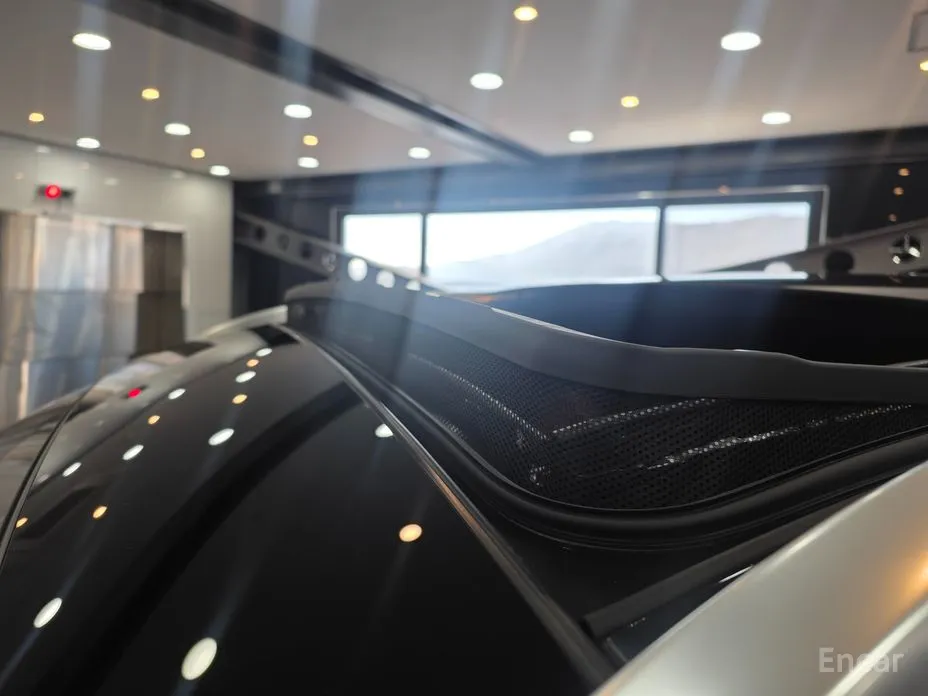 Photo 14 - Mercedes-Benz GLC-Class