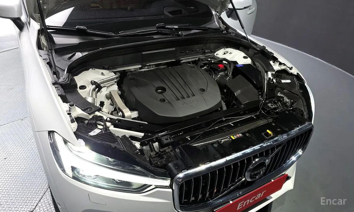 Фото 6 - Volvo XC60