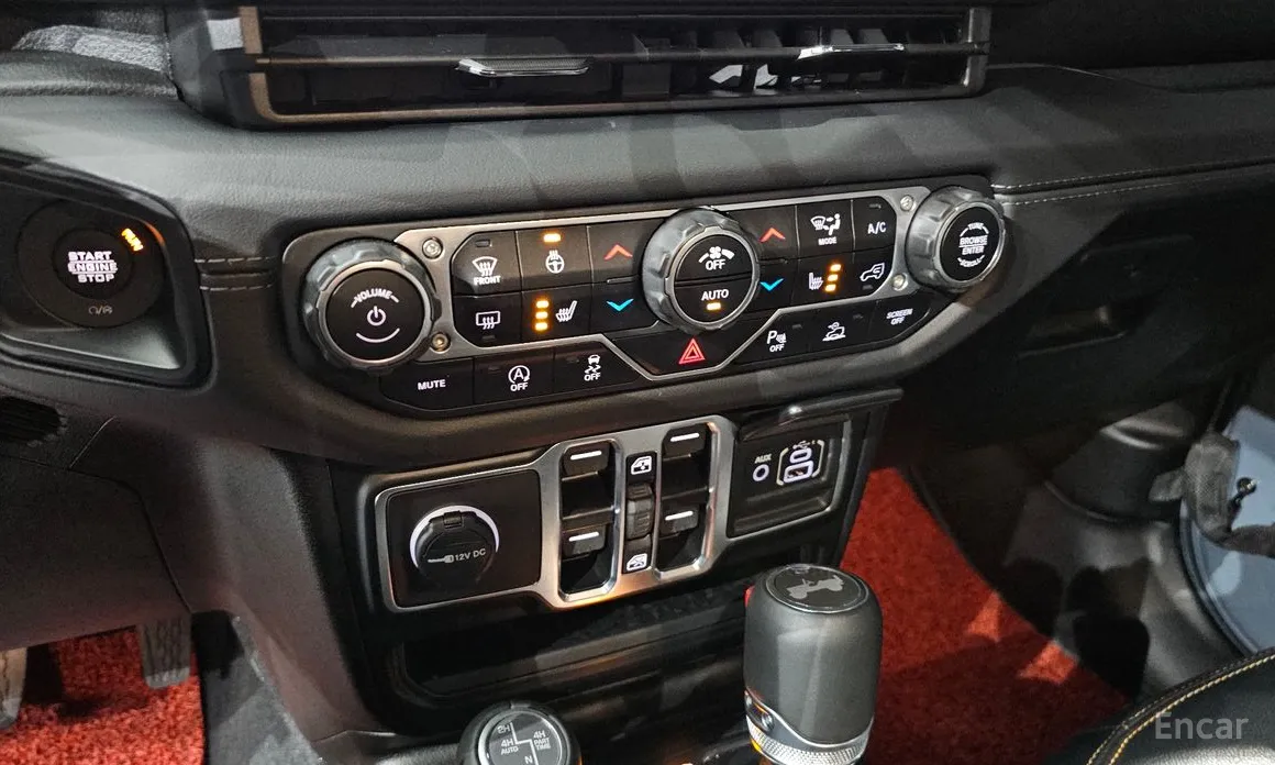 Фото 18 - Jeep Wrangler