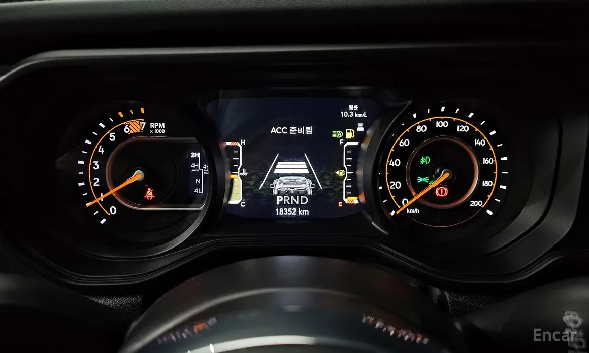 Фото 8 - Jeep Wrangler