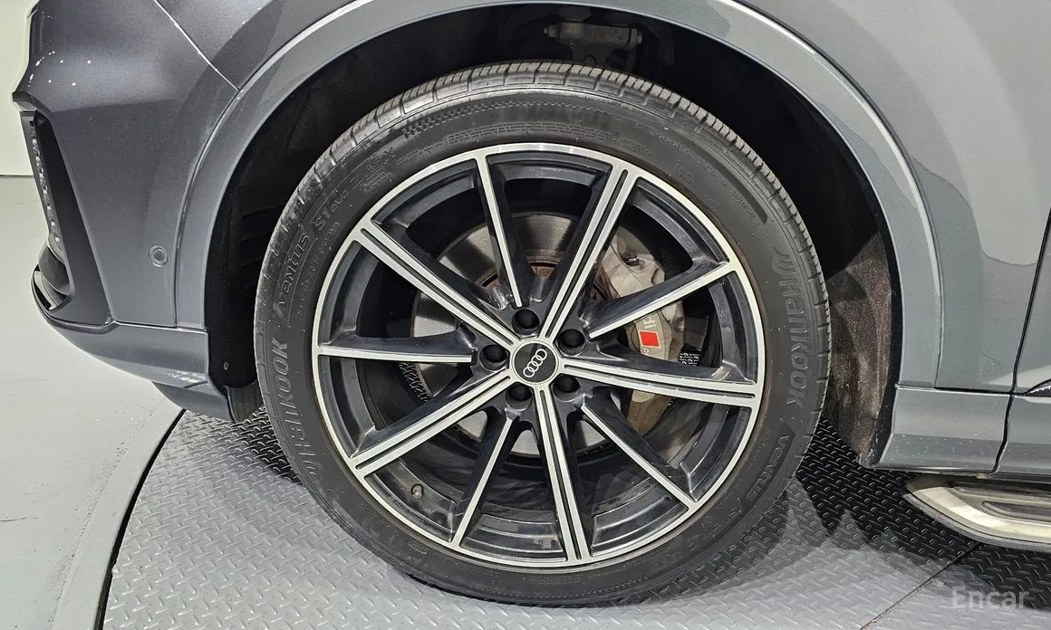 Фото 5 - Audi Q7